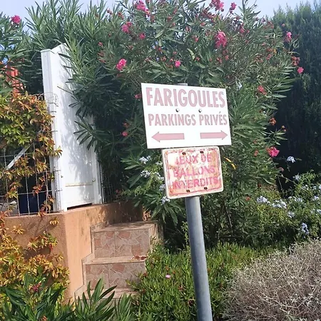 Pin Rolland ,4 Personnes, Proche * Saint-Mandrier-sur-Mer